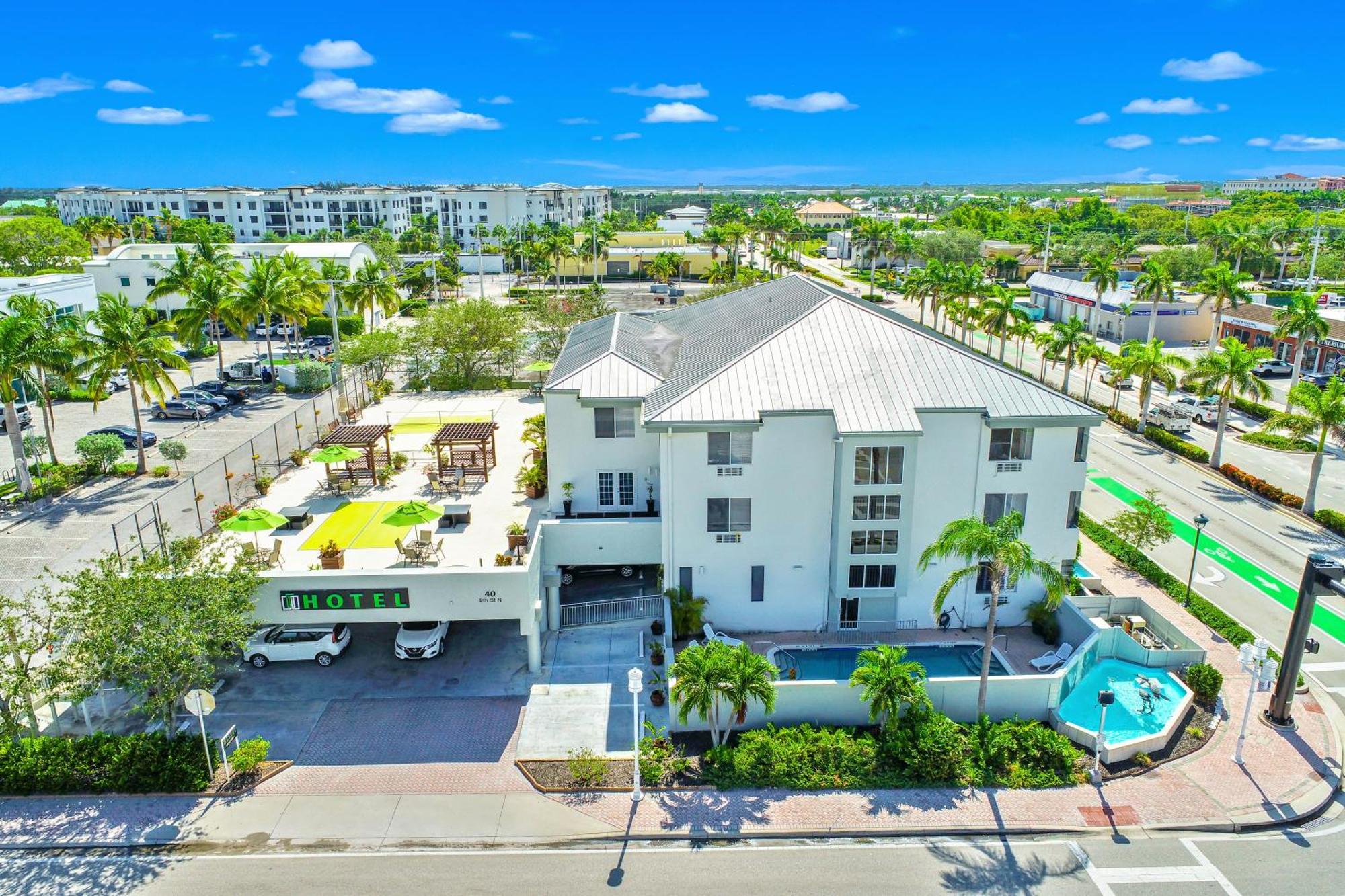 Naples Park Central Hotel Eksteriør bilde