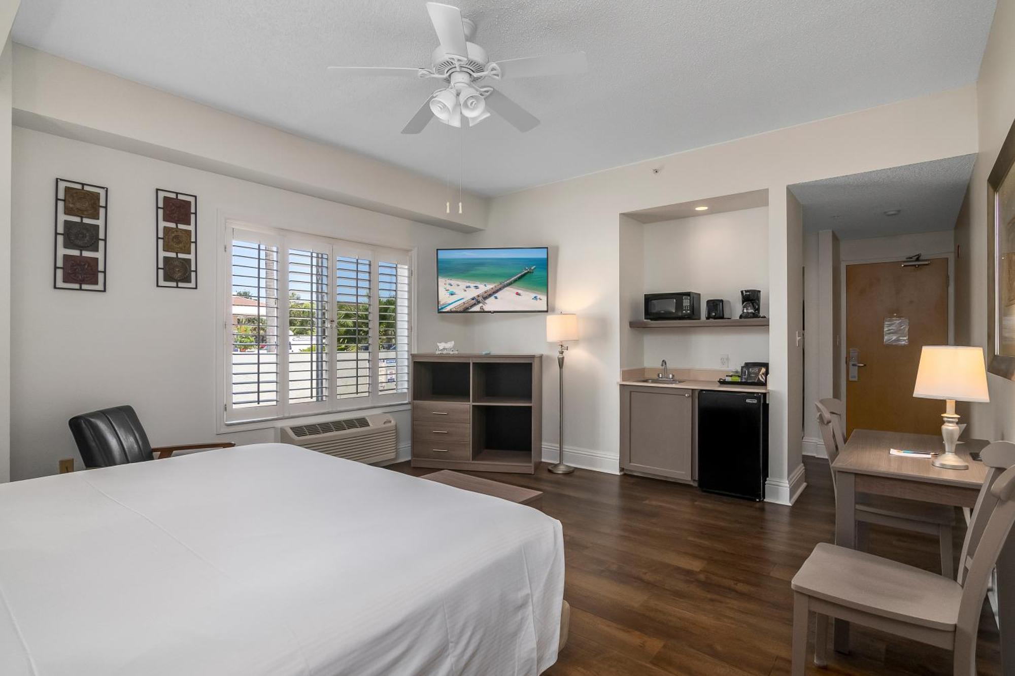 Naples Park Central Hotel Eksteriør bilde