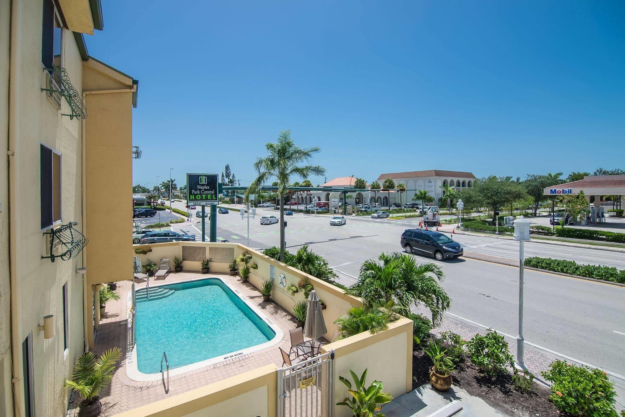 Naples Park Central Hotel Eksteriør bilde