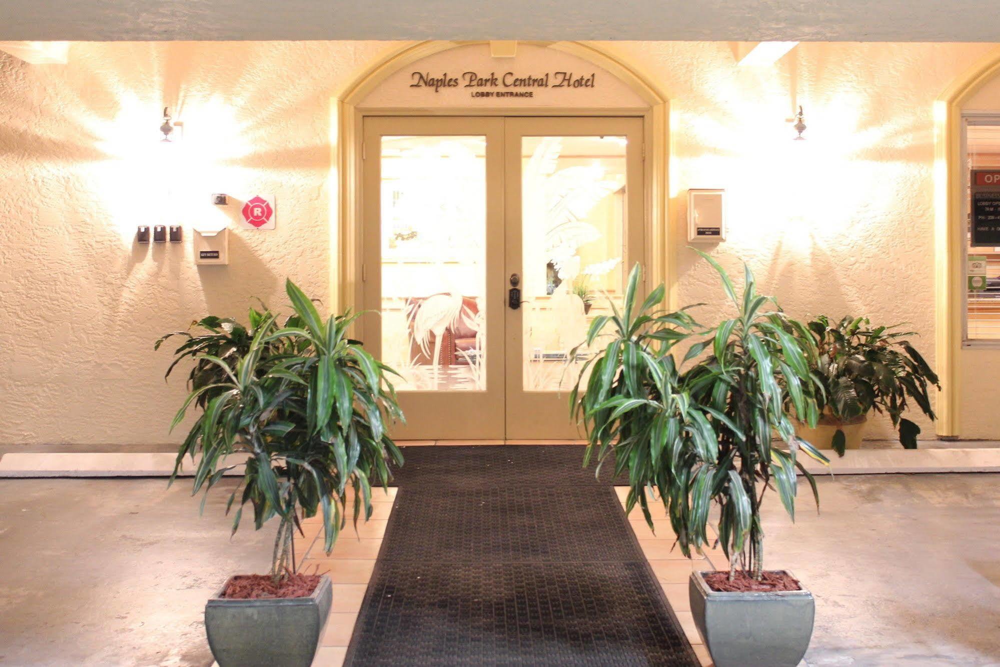 Naples Park Central Hotel Eksteriør bilde