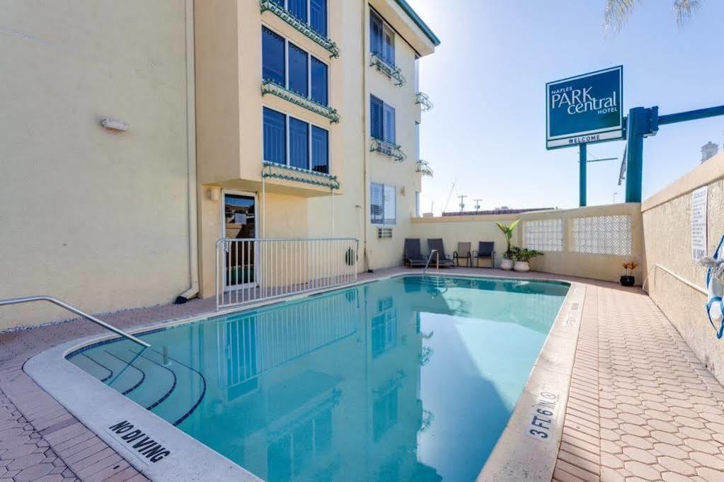 Naples Park Central Hotel Eksteriør bilde